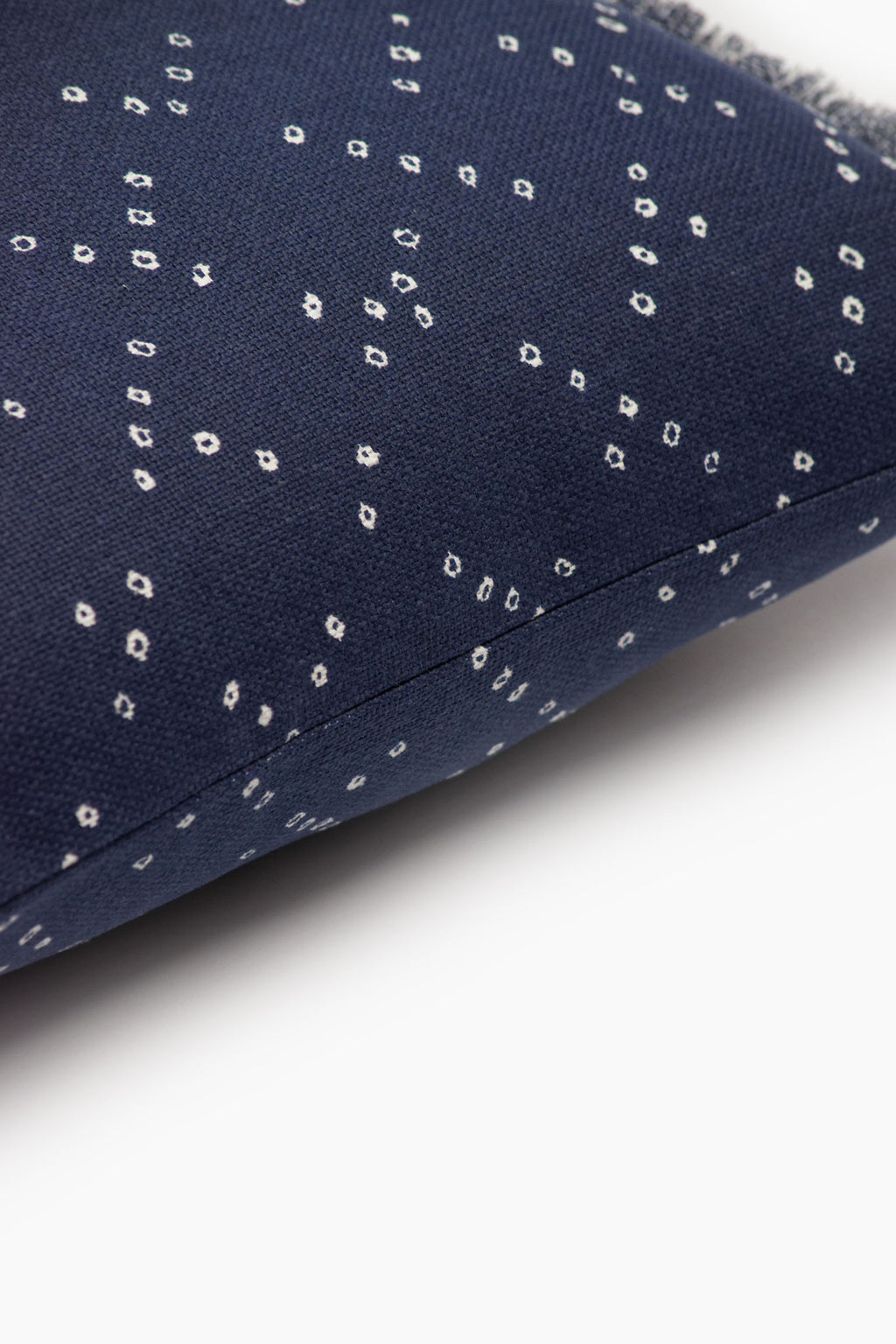 Dotted grid Printed Cotton Cushion Cover