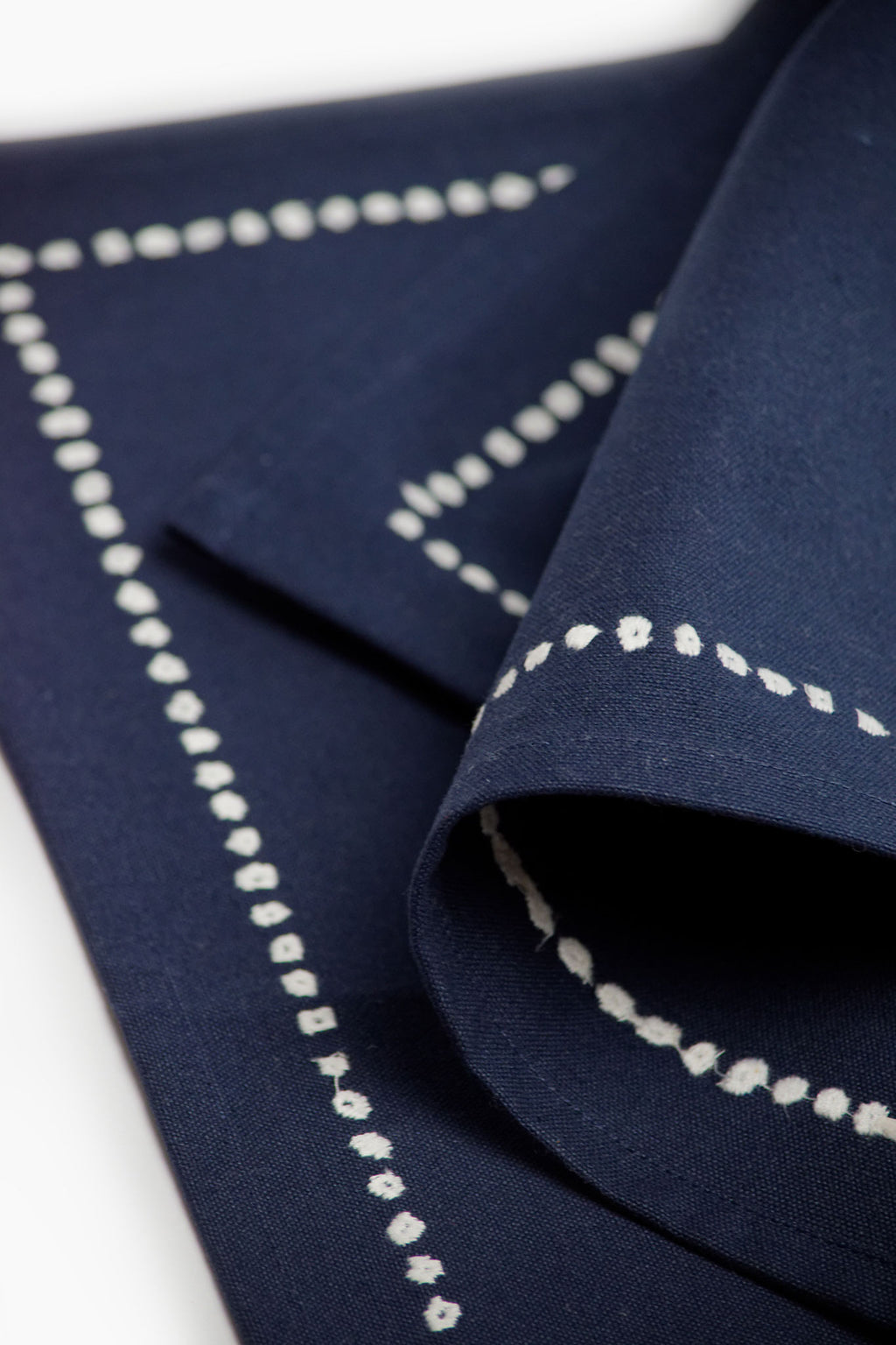 Dotted Border Embroidery Cotton Table Mat Set of 4