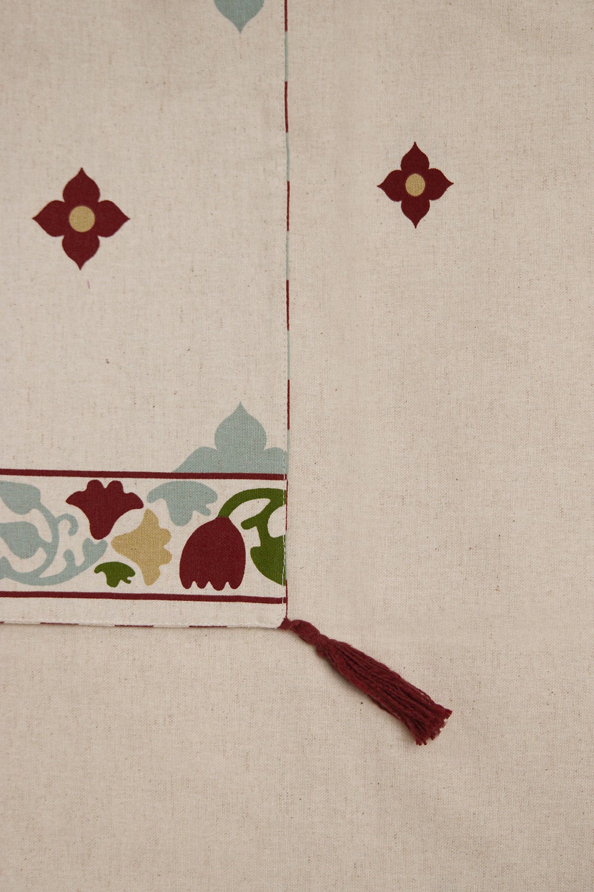 Athangudi Border Reversible Printed Cotton-Jute Table Runner