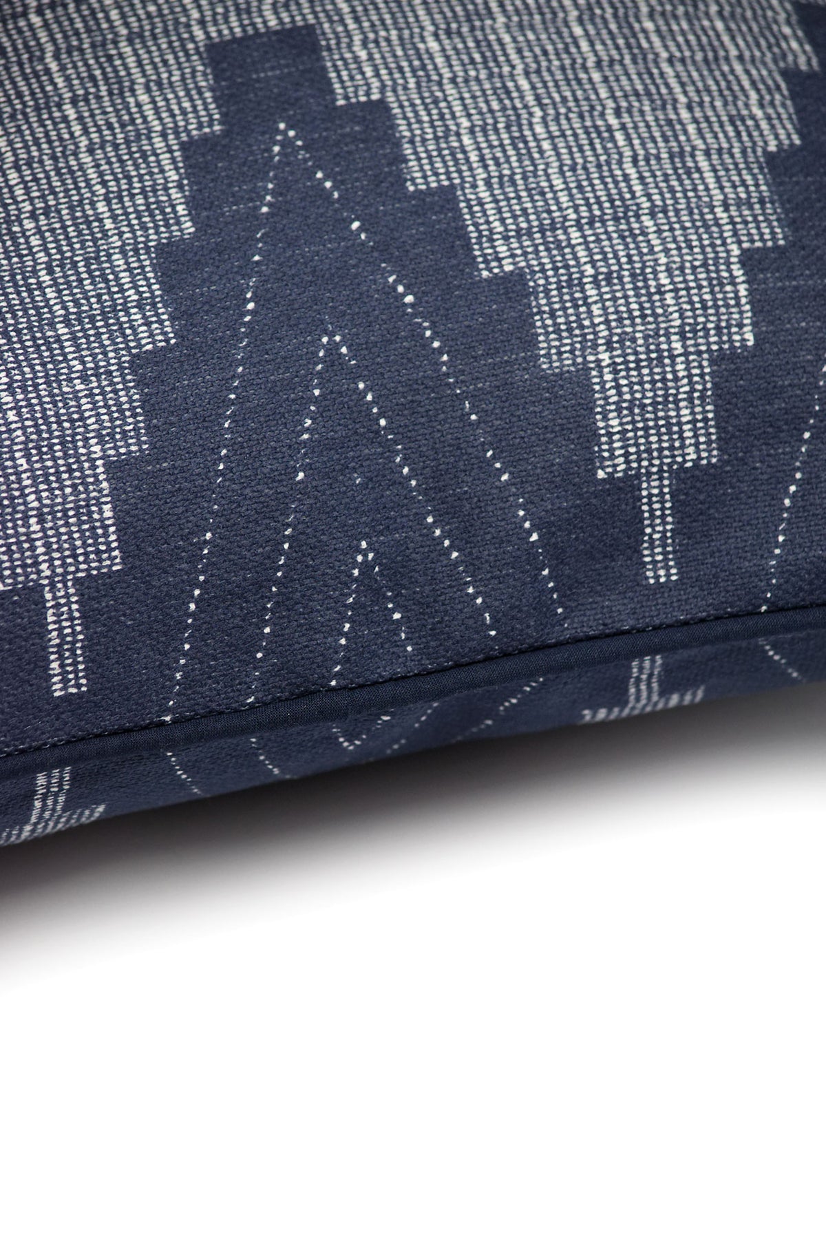 Temple Edge Printed Cotton Cushion Cover
