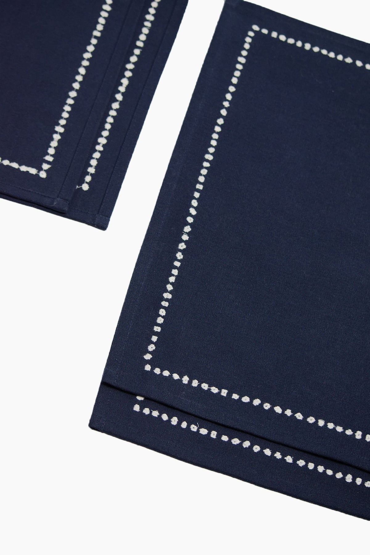 Dotted Border Embroidery Cotton Table Mat Set of 4