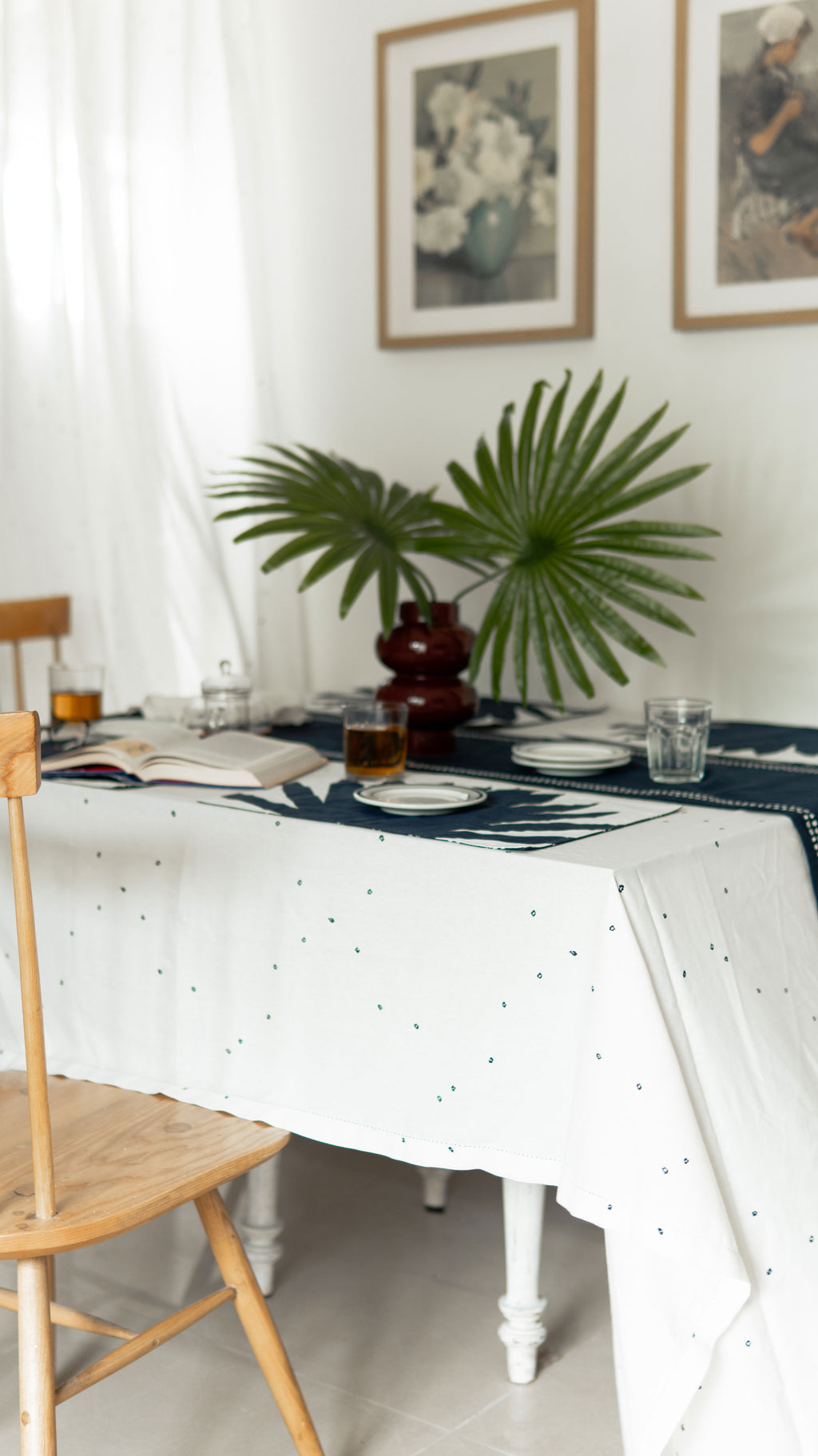 Dotted Grid Printed Cotton Table Cloth