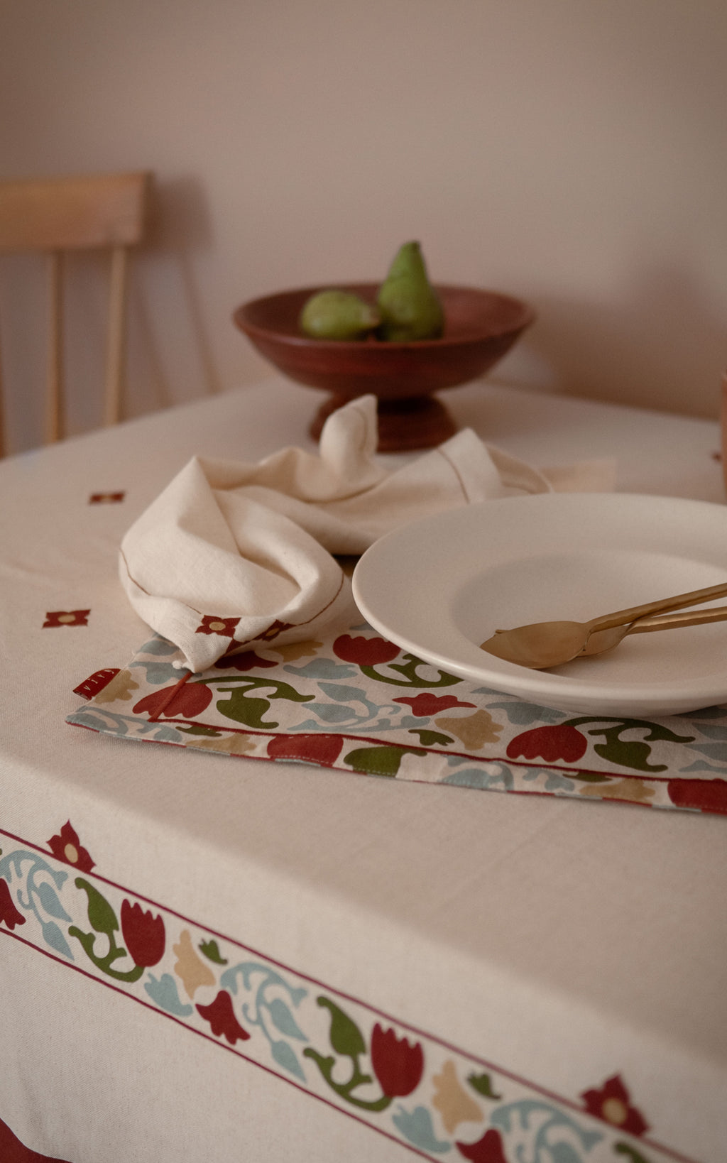 Athangudi Floral Printed Reversible Cotton-Jute Table Mats Set of 4